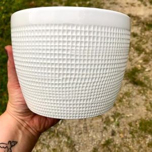 White Planters PLZ READ DESCRIPTION